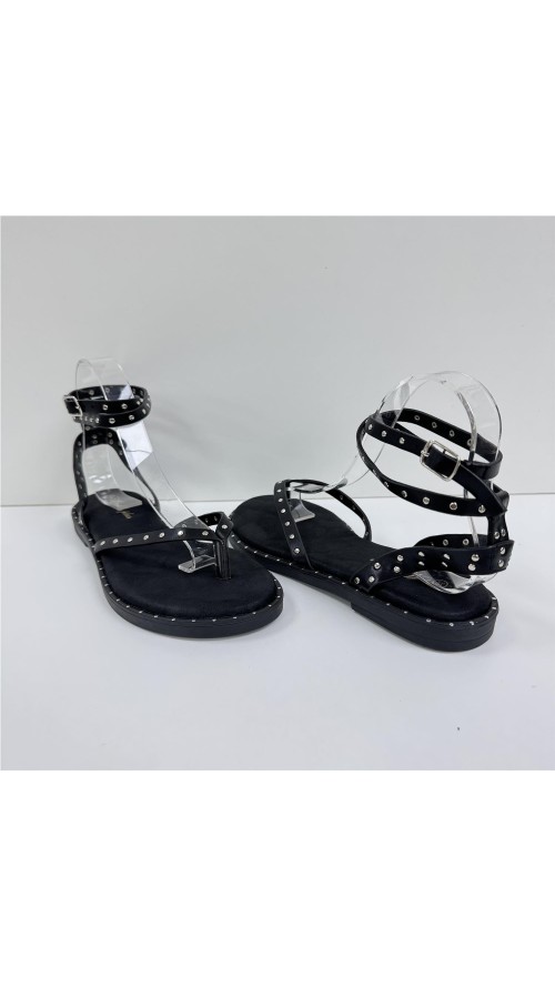SANDALIA AMARRADA DE TACHAS NEGRO