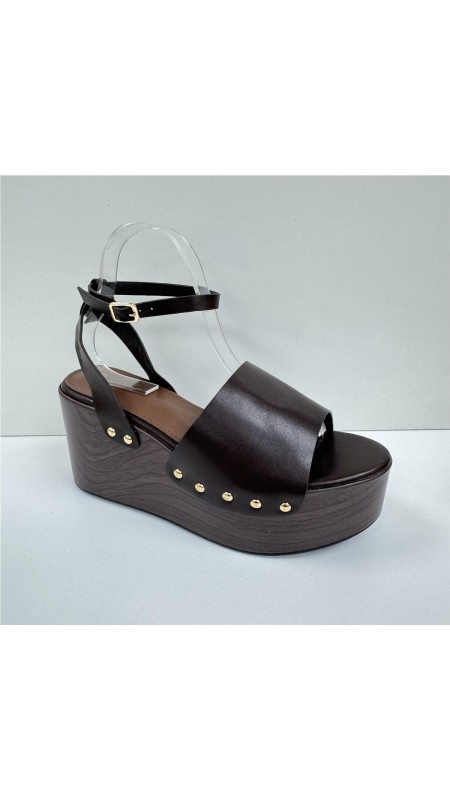 SANDALIA DE CUÑA DE MADERA MARRON