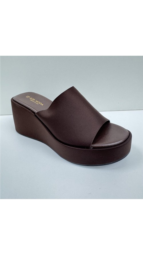 SANDALIA DE CUÑA DE TELA MARRON