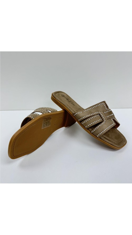 SANDALIA PLANA TACHAS TAUPE