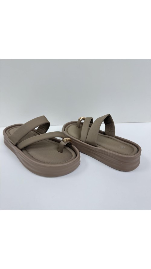 SANDALIA TIRA ADORNO METAL TAUPE