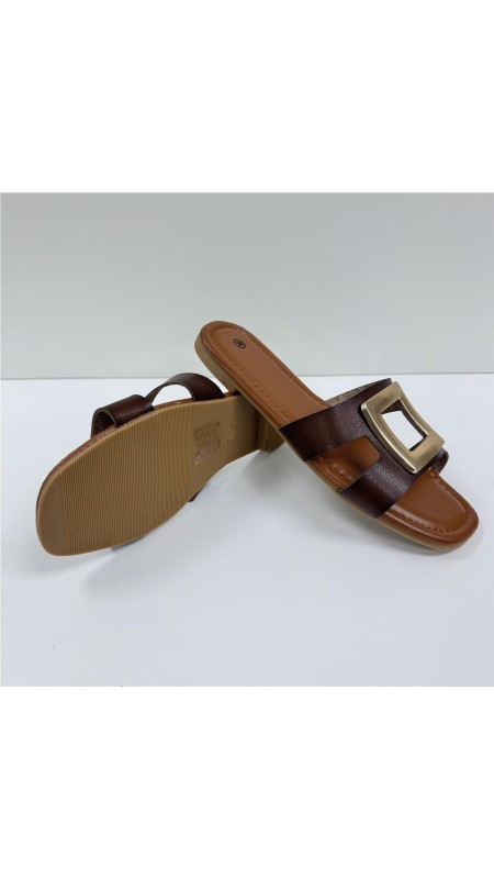 SANDALIA PLANA ADORNO METALICO MARRON 2