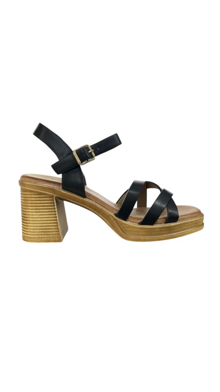 SANDALIA DE TACON TIRAS DE NAP NEGRO