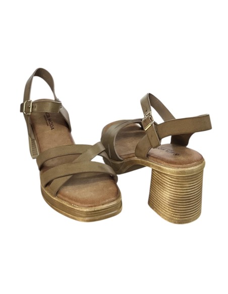 SANDALIA DE TACON TIRAS DE NAP TAUPE