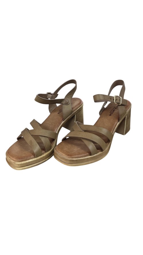 SANDALIA DE TACON TIRAS DE NAP TAUPE