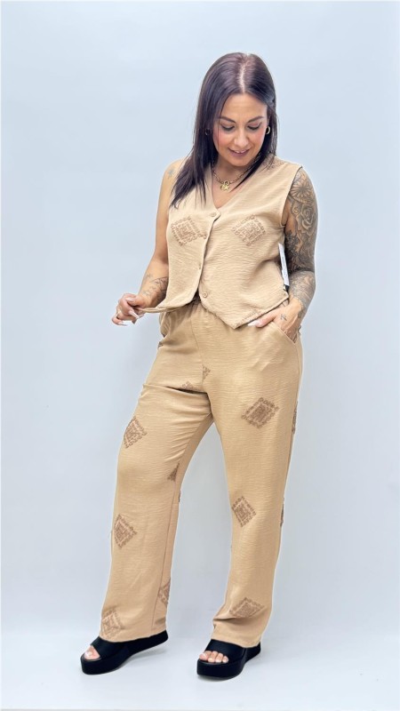 CONJUNTO ADELA CAMEL 2