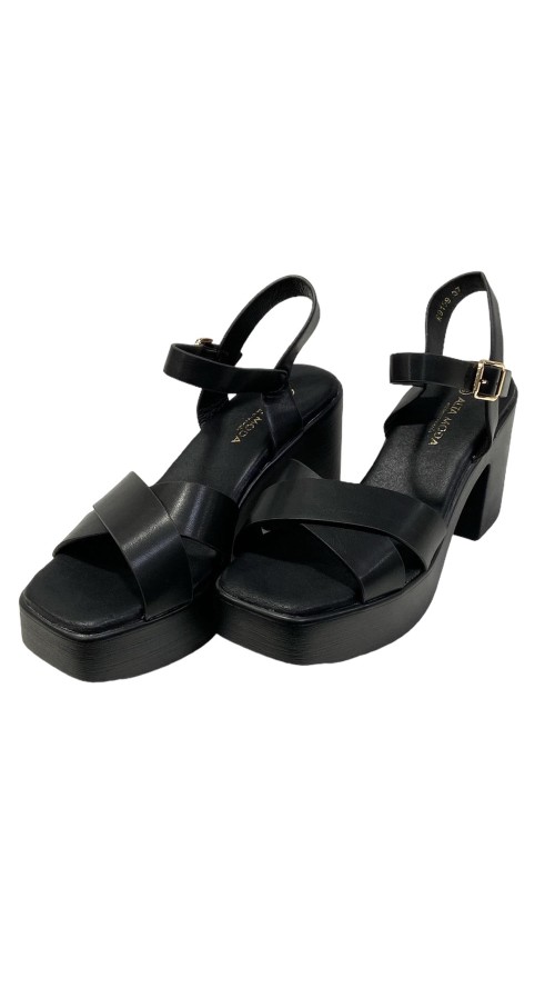 SANDALIA TACON SPORT NEGRO