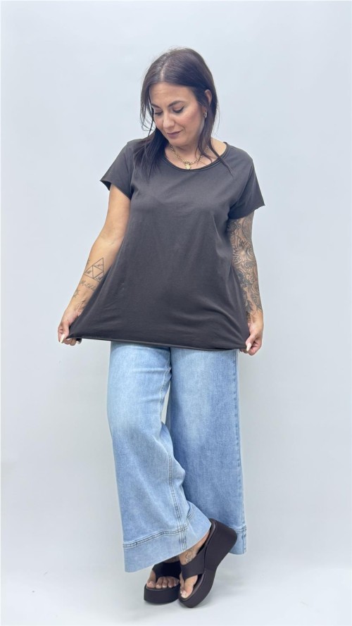 CAMISETA BASIC MARRON