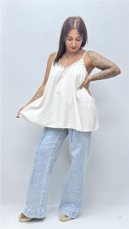 TOP AMAYA BEIG