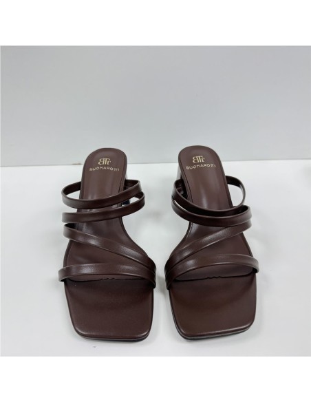 PINKY TIRAS DE NAPA MARRON