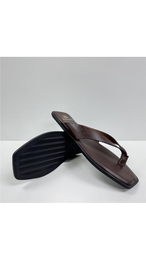 SANDALIA DEDO NAPA MARRON