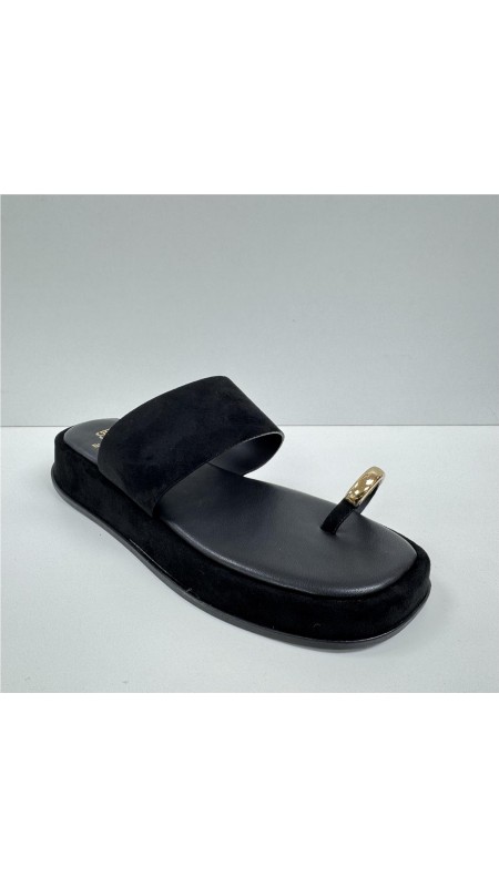 SANDALIA PLANA DEDO ORO NEGRO