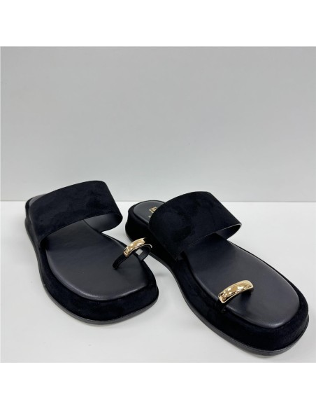 SANDALIA PLANA DEDO ORO NEGRO