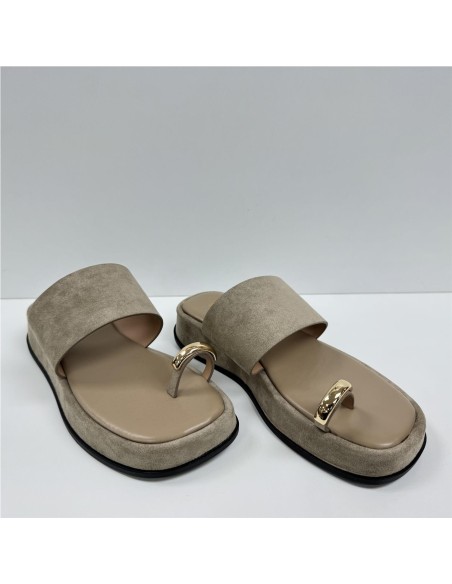 SANDALIA PLANA DEDO ORO TAUPE