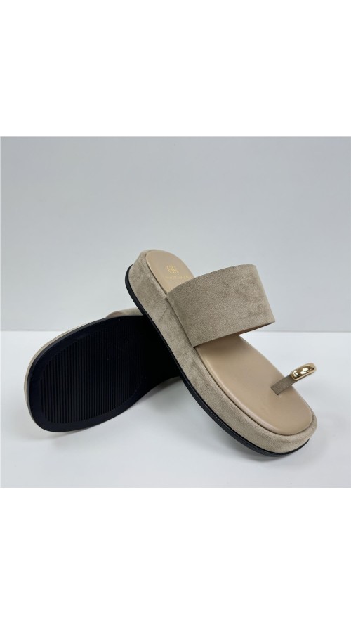 SANDALIA PLANA DEDO ORO TAUPE