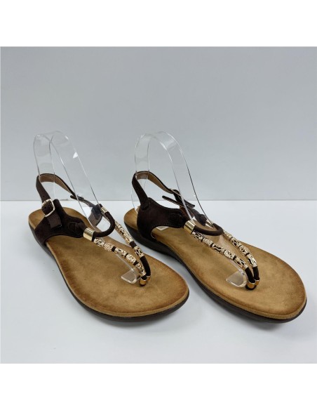SANDALIA DEDO TIRAS METAL MARRON