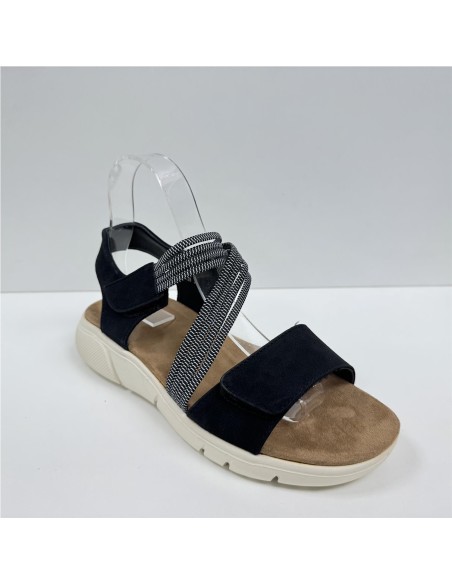 SANDALIA PLANA CON VELCROS NEGRO