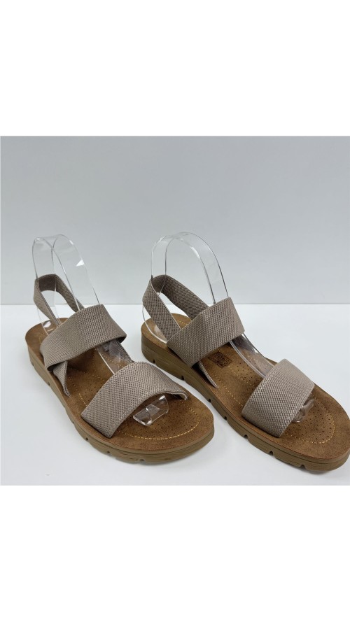 SANDALIA PLANA CON ELASTICOS CAMEL
