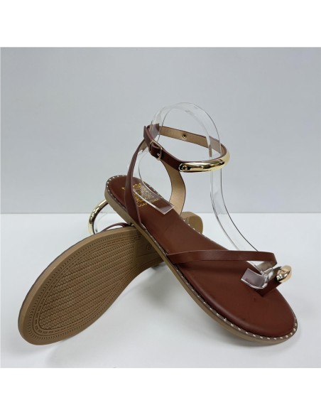SANDALIA DE TIRAS CON ADORNOS MARRON