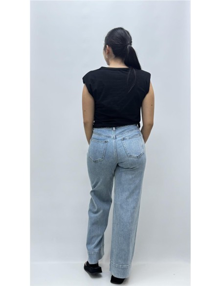 CAMISETA NUDO NEGRO