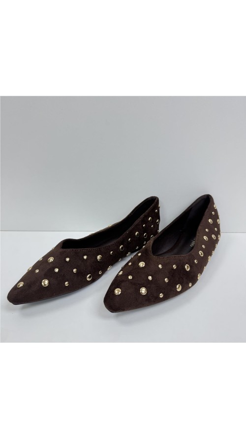 MANOLETINA TACHUELAS DE PICO MARRON