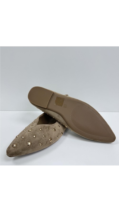 MANOLETINA TACHUELAS DE PICO CAMEL