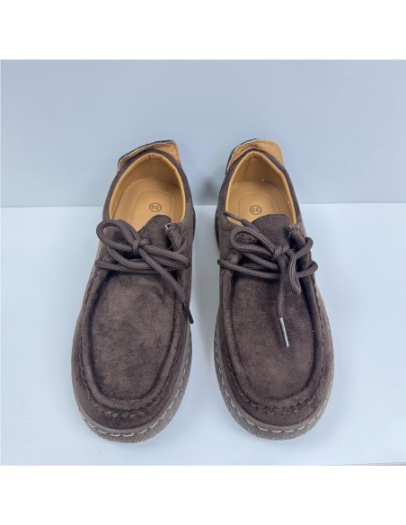 MOCASIN SERRAJE CON RIVETE MARRON