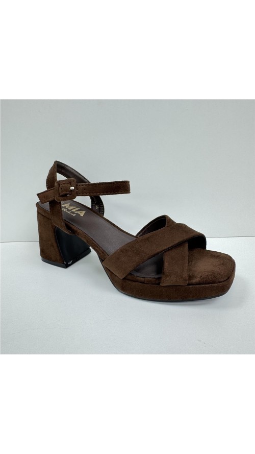 SANDALIA CRUZADA MARRON