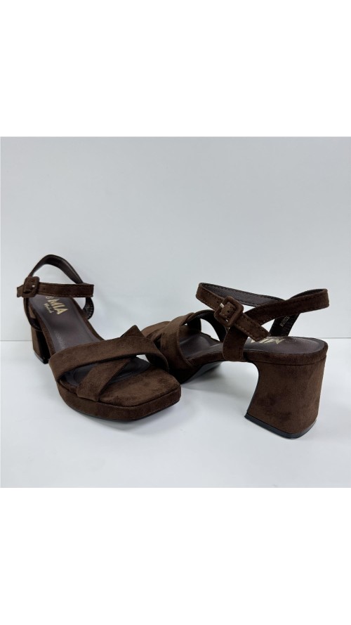 SANDALIA CRUZADA MARRON
