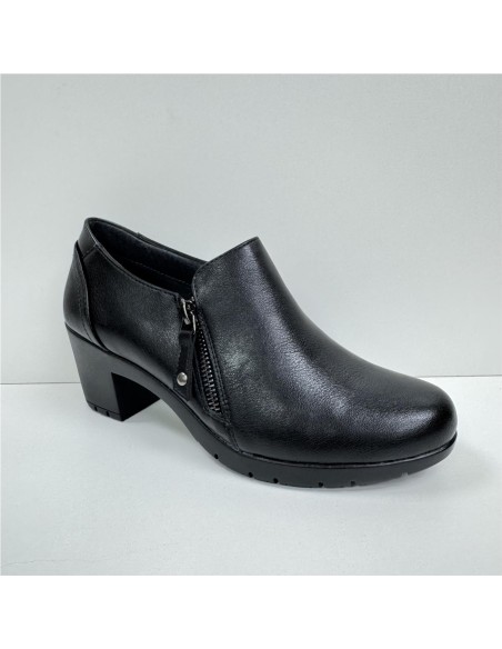 ZAPATO ABOTINADO CON PISO GOMA NEGRO