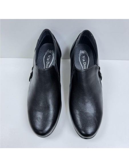 ZAPATO ABOTINADO CON PISO GOMA NEGRO
