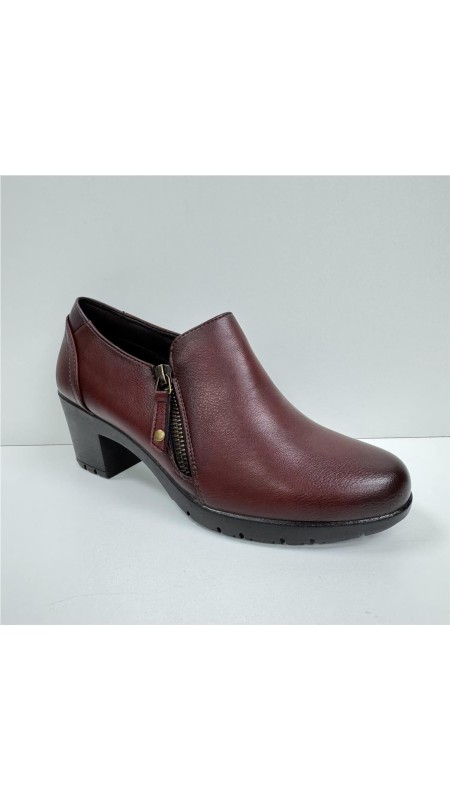 ZAPATO ABOTINADO CON PISO GOMA BURDEOS