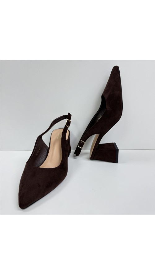 SALON DESTALONADO, TACON ANCHO MARRON
