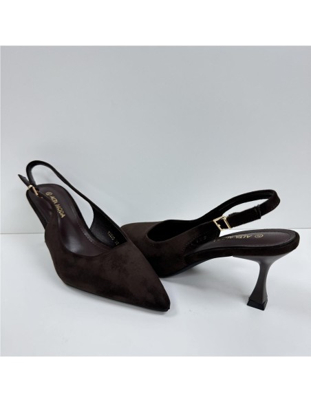 SALON DESTALONADO, TACON FINO MARRON