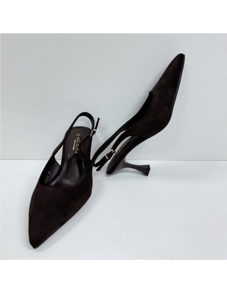 SALON DESTALONADO, TACON FINO MARRON