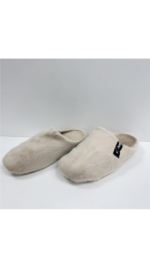 ZAPATILLA PELOS BEIG