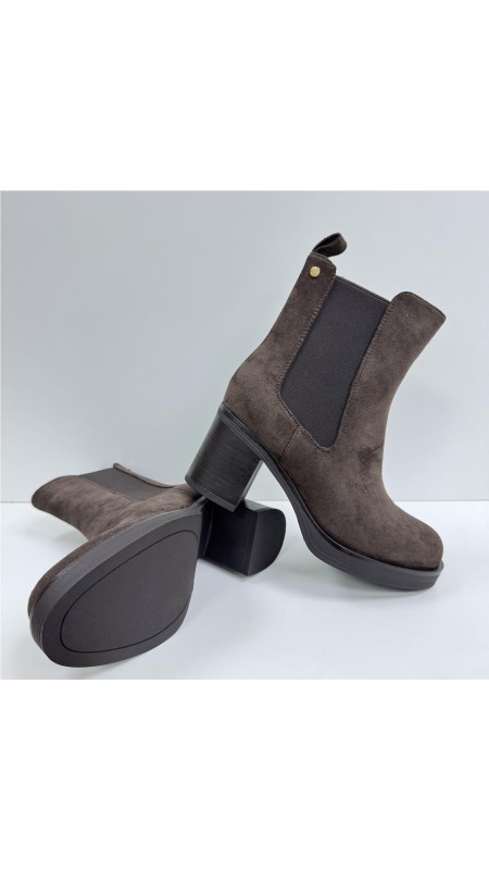 BOTIN CON ELASTICO Y SERRAJE MARRON 2