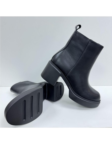 BOTIN POLIPIEL PISO ANCHO NEGRO