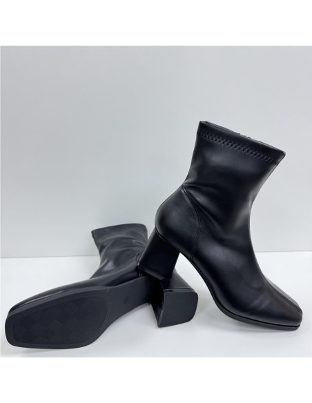 BOTA ELASTICA POLIPIEL NEGRO