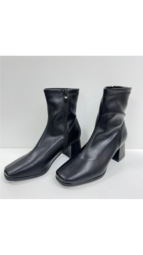 BOTA ELASTICA POLIPIEL NEGRO