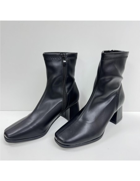 BOTA ELASTICA POLIPIEL NEGRO