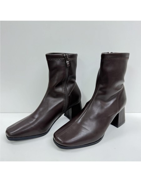 BOTA ELASTICA POLIPIEL MARRON