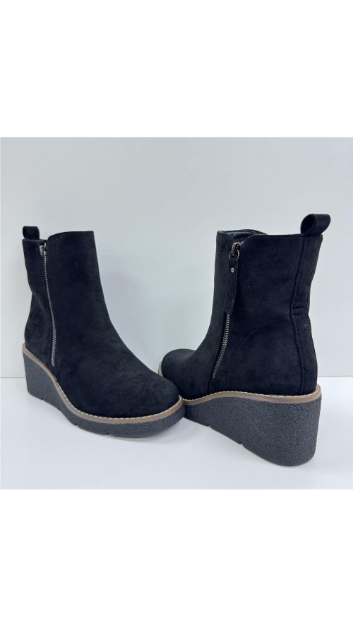 BOTA DE CUÑA DE SERRAJE NEGRO