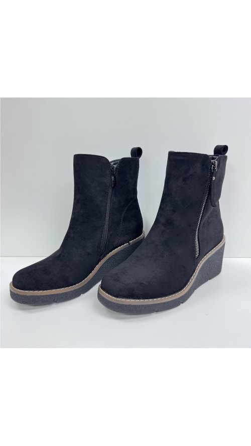 BOTA DE CUÑA DE SERRAJE NEGRO