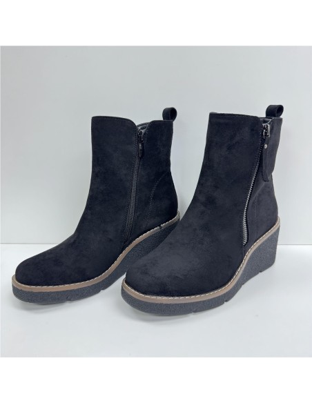 BOTA DE CUÑA DE SERRAJE NEGRO