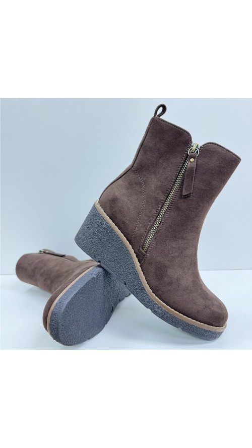BOTA DE CUÑA DE SERRAJE MARRON