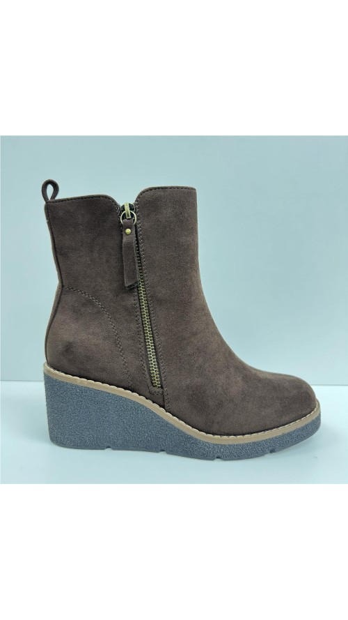BOTA DE CUÑA DE SERRAJE MARRON