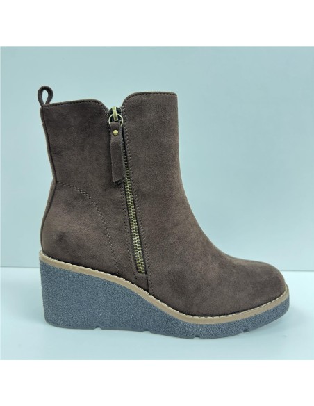 BOTA DE CUÑA DE SERRAJE MARRON