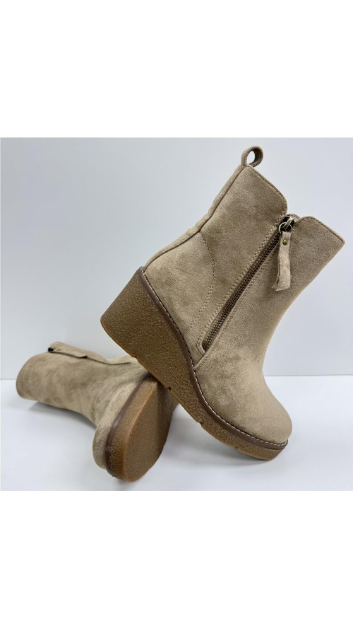 BOTA DE CUÑA DE SERRAJE TAUPE