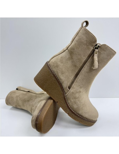 BOTA DE CUÑA DE SERRAJE TAUPE